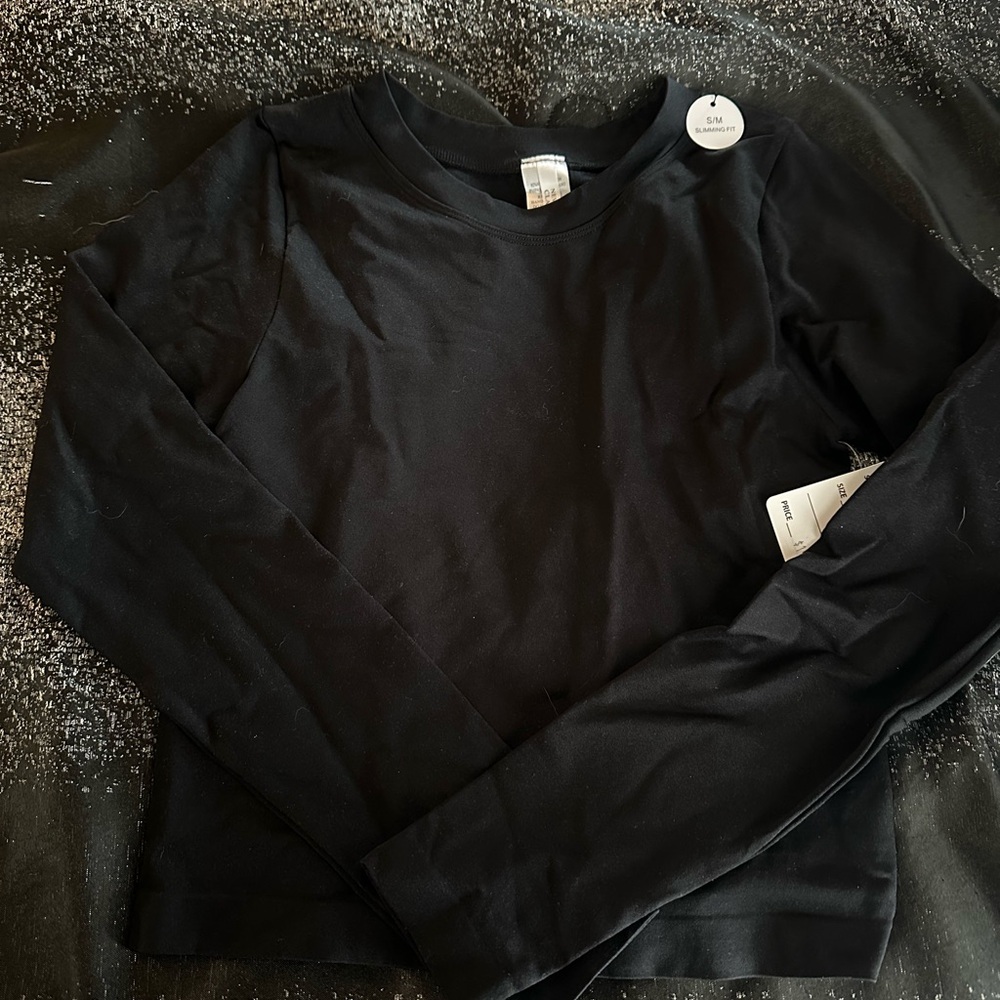 Fashion Nova Black Long Sleeve Tee
